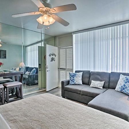 Virginia Beach Studio With Balcony And Pool View! Apartment Luaran gambar